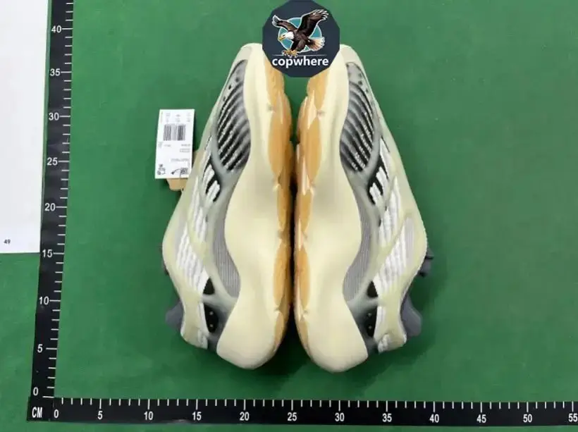 Yeezy Boost 700 v3 2