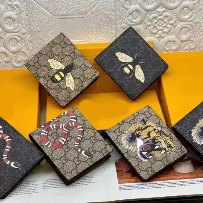 Gucci GG Supreme Wallet [33 styles]